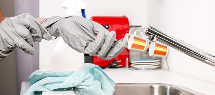 Τα 15 σημεία του σπιτιού που μας ξεφεύγουν στο καθάρισμα
