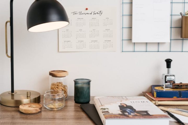 Πως να δημιουργήσεις έναν εμπνευσμένο χώρο γραφείου στο σπίτι